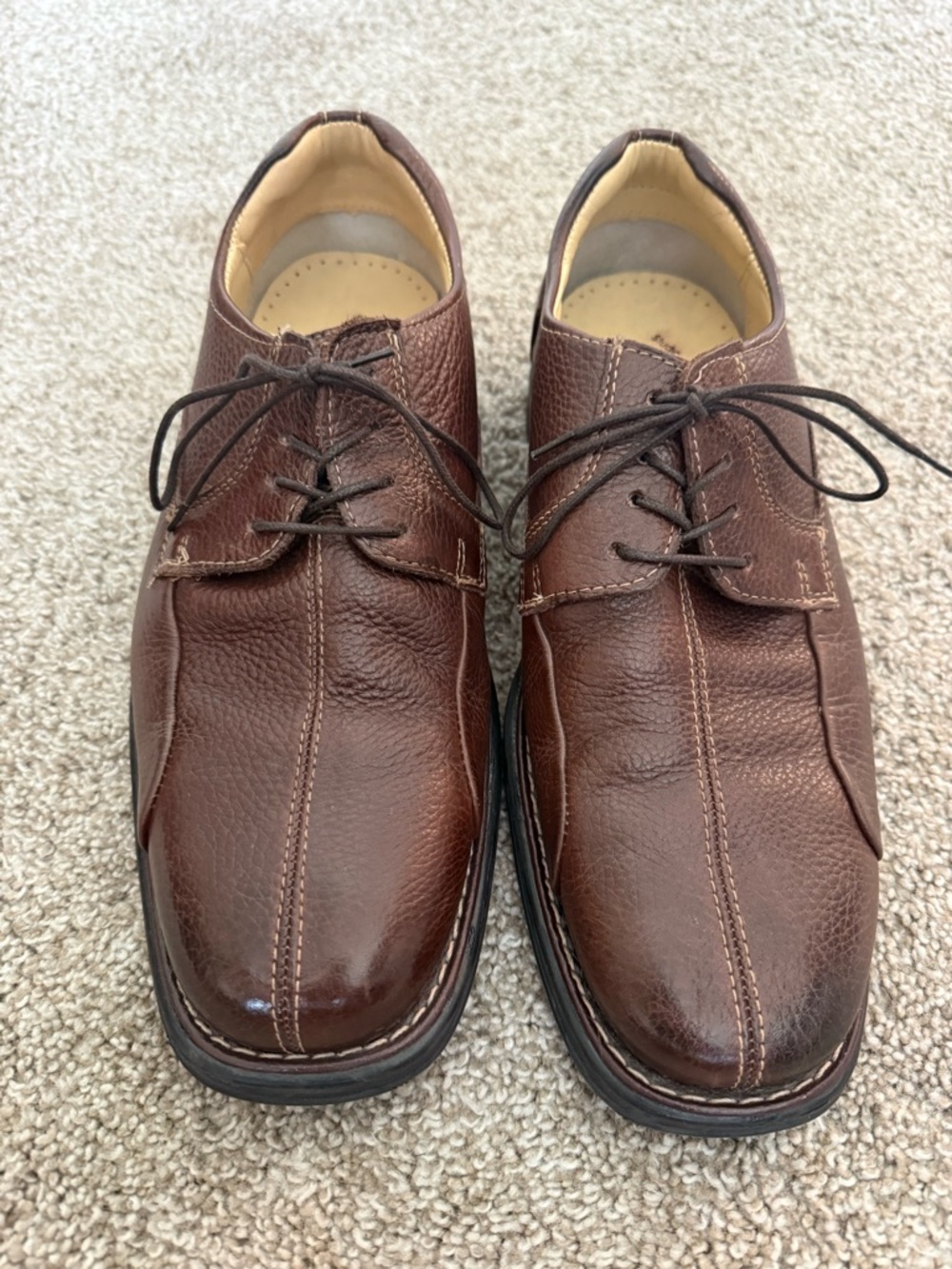 Men's Brown Leather Lace-Up Derby Shoes — Classic Comfort